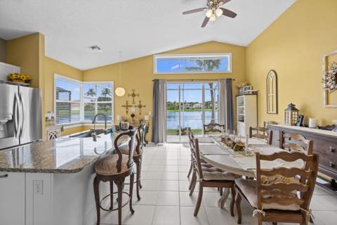 7865 Rockport Circle, Lake Worth FL - photo 10 of 34