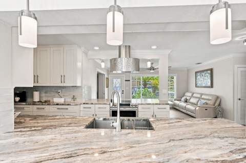 2511 NE 20th Avenue, Lighthouse Point FL - photo 10 of 108