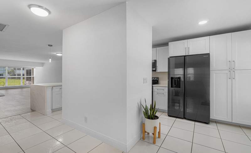 2 bedroom Condominium at 2830 SW 13th Street #101, Pines Of Delray Condo One,Two And Three, Delray Beach — photo 3
