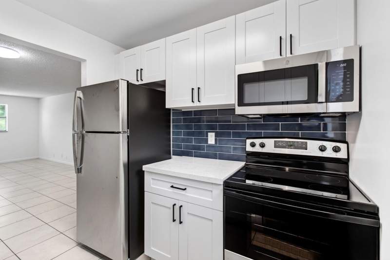 2 bedroom Condominium at 450 SW 2nd Avenue #205, Boca Towne Centre Condo, Boca Raton — photo 4