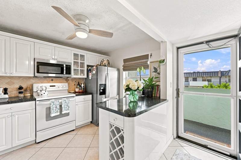 2 bedroom Condominium at 777 S Federal Highway #401N, Island Club Four Condo, Pompano Beach — photo 2