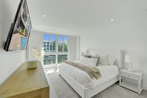 410 Hendricks Isle #203, Fort Lauderdale FL - photo 22 of 79