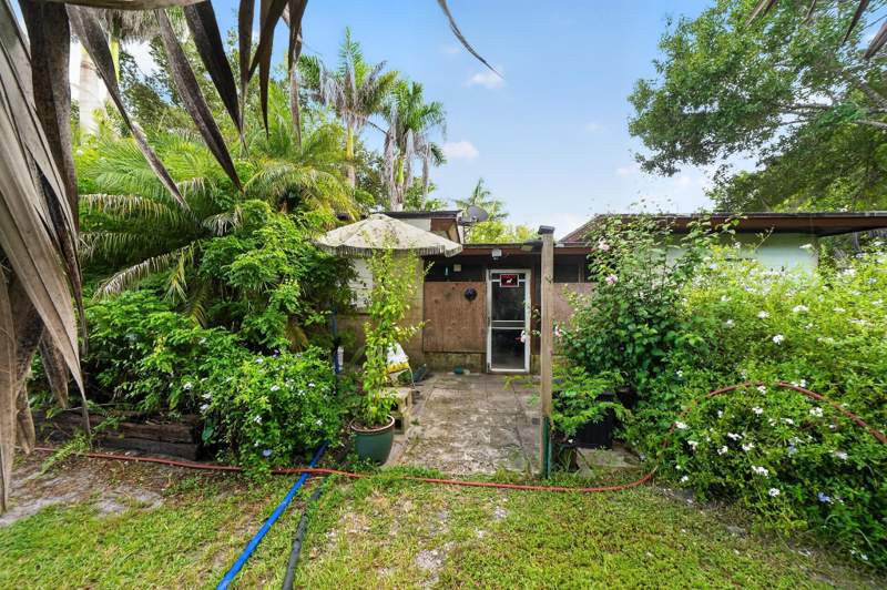 2 bedroom Single Family Residence at 9290 Orange Avenue, Fort Pierce, Fort Pierce — photo 4