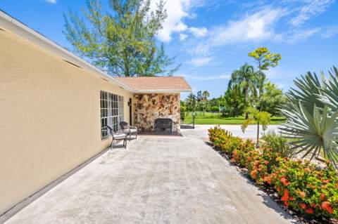 8645 Pinto Drive, Lake Worth FL - photo 19 of 41