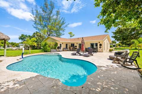 8645 Pinto Drive, Lake Worth FL - photo 9 of 41