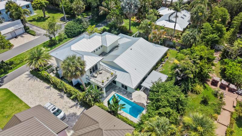 4 bedroom Single Family Residence at 1117 SE Osceola Street, St Lucie Estates, Stuart — photo 3