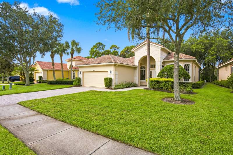 3 bedroom Single Family Residence at 8817 Champions Way, Lakes At PGA Village, Port St. Lucie — photo 5