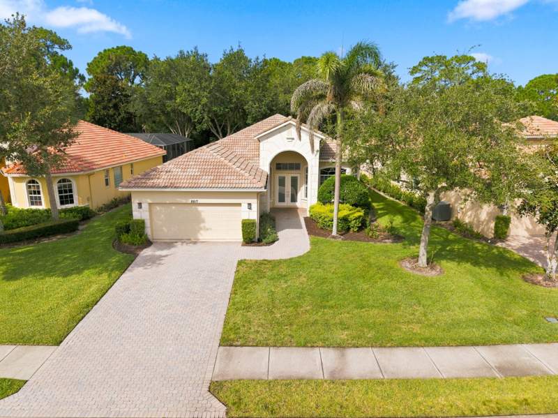 3 bedroom Single Family Residence at 8817 Champions Way, Lakes At PGA Village, Port St. Lucie — photo 3
