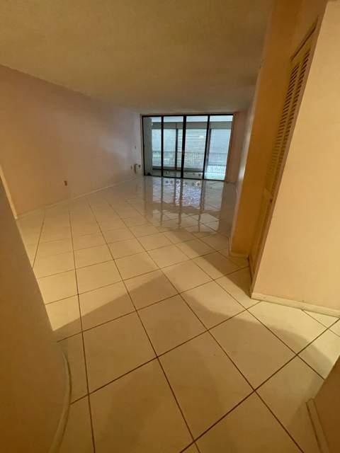 2802 N 46th Avenue #B318, Hollywood FL - photo 6 of 33