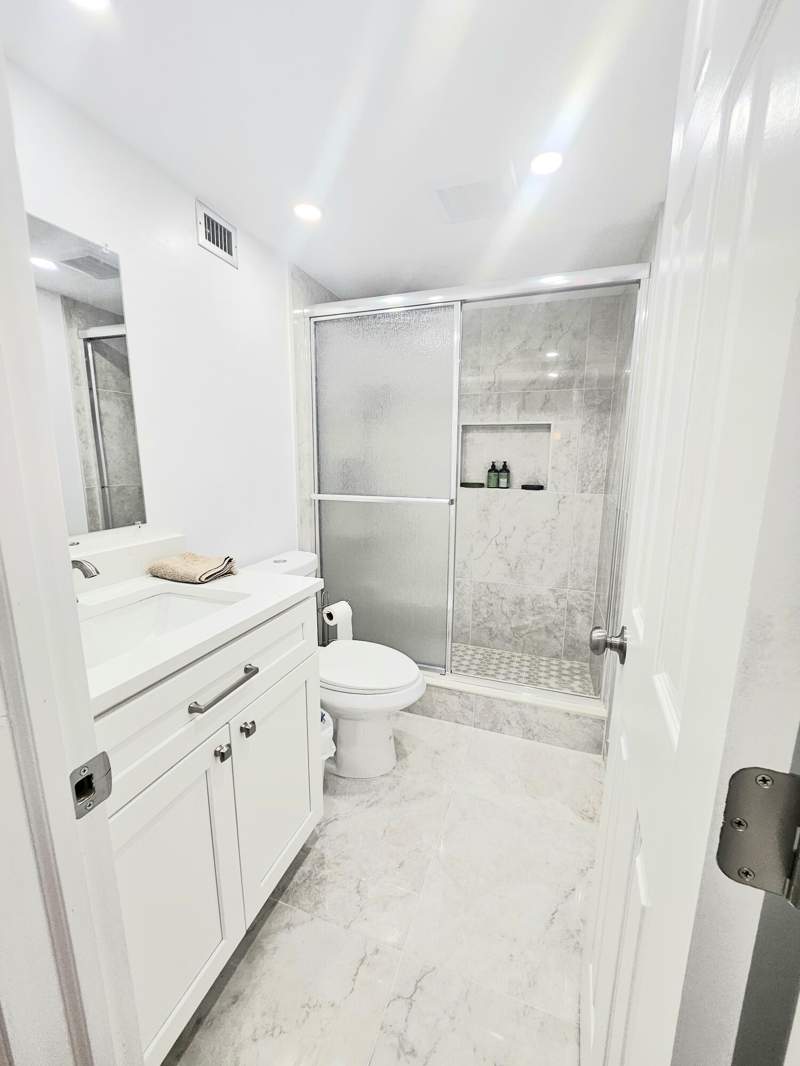 2 bedroom Condominium at 5860 NW 44th Street #412, Greens Of Inverrary Phase II, Lauderhill — photo 5