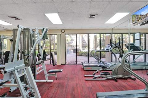 2802 N 46th Avenue #B318, Hollywood FL - photo 24 of 33