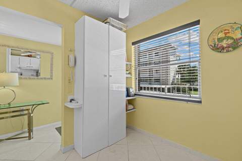 911 Gardenia Drive #249, Delray Beach FL - photo 9 of 44