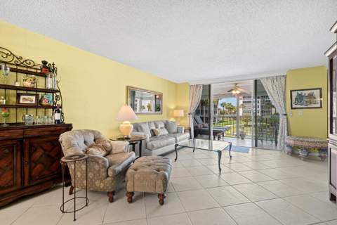911 Gardenia Drive #249, Delray Beach FL - photo 16 of 44
