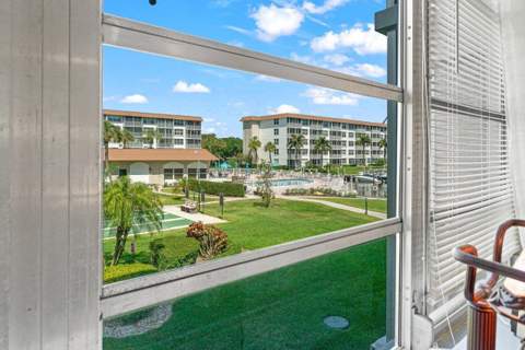 911 Gardenia Drive #249, Delray Beach FL - photo 24 of 44