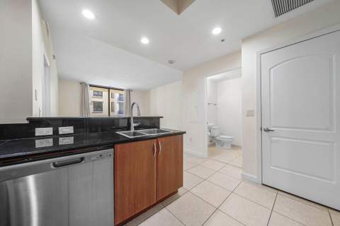 801 S Olive Avenue #715, West Palm Beach FL - photo 16 of 34