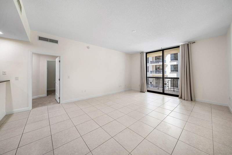 1 bedroom Condominium at 801 S Olive Avenue #715, One City Plaza Condo, West Palm Beach — photo 4