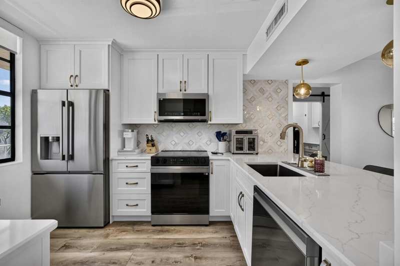 2 bedroom Condominium at 3635 Whitehall Drive #302, Whitehall Condo Of The Lands Of The President, West Palm Beach — photo 1