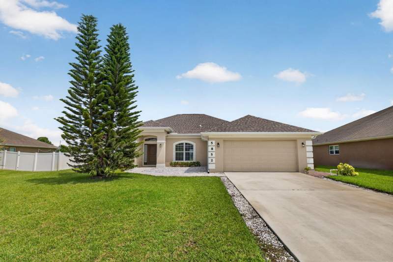 4 bedroom Single Family Residence at 5852 NW Ethel Court, Port St Lucie Section 46 1st Replat, Port St. Lucie — photo 2