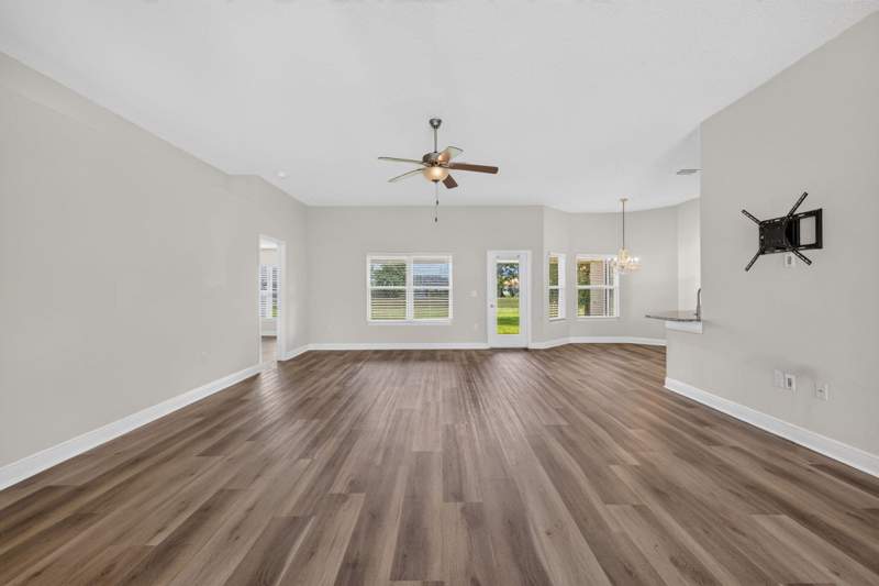 4 bedroom Single Family Residence at 5852 NW Ethel Court, Port St Lucie Section 46 1st Replat, Port St. Lucie — photo 4