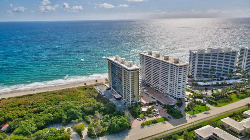 2 bedroom Condominium at 1180 S Ocean Boulevard #0025, Cloister Del Mar Condo, Boca Raton — photo 2