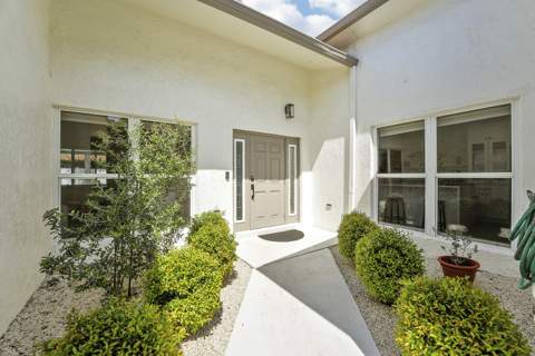 275 NW 39th Way, Deerfield Beach FL - photo 6 of 49