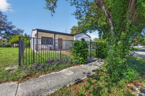 509 20th Street, West Palm Beach FL - photo 22 of 58