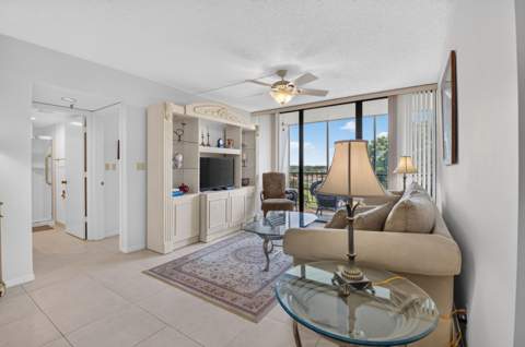 6895 Willow Wood Drive #1066, Boca Raton FL - photo 7 of 76