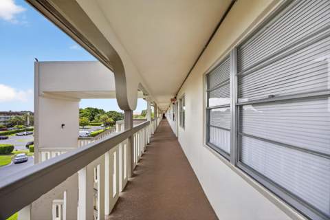2903 Victoria Circle #O4, Coconut Creek FL - photo 13 of 63