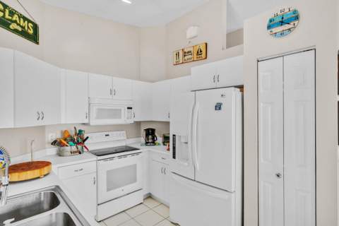4255 NW 1st Drive, Deerfield Beach FL - photo 11 of 53