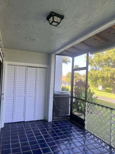 1701 Woodbridge Lakes Circle, West Palm Beach FL - photo 21 of 23