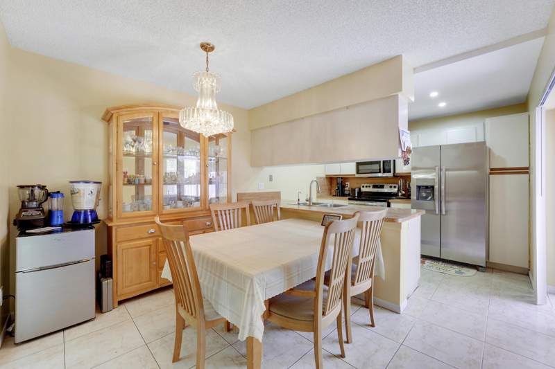 3 bedroom Townhouse at 8389 N Coral Circle, Woodville, North Lauderdale — photo 4