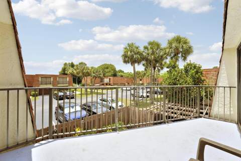 8389 N Coral Circle, North Lauderdale FL - photo 22 of 34