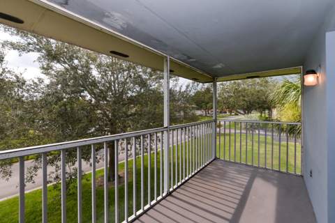8 Lake Vista Trail, Port St. Lucie FL - photo 23 of 33