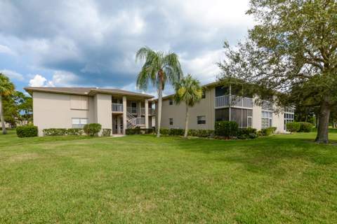 8 Lake Vista Trail, Port St. Lucie FL - photo 7 of 33