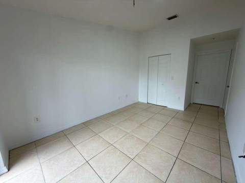 3842 SW 48th Avenue, Hollywood FL - photo 12 of 25