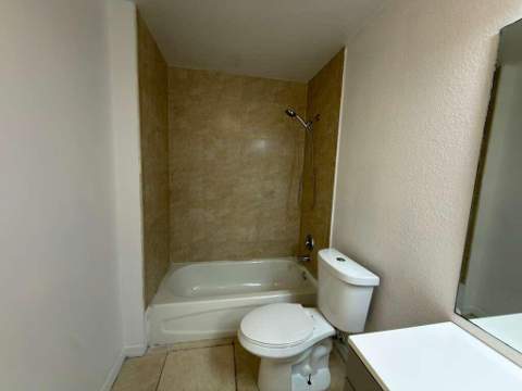 3842 SW 48th Avenue, Hollywood FL - photo 16 of 25