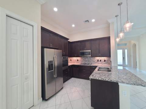 23038 SW Accesi Way, Port St. Lucie FL - photo 11 of 54