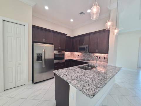 23038 SW Accesi Way, Port St. Lucie FL - photo 13 of 54
