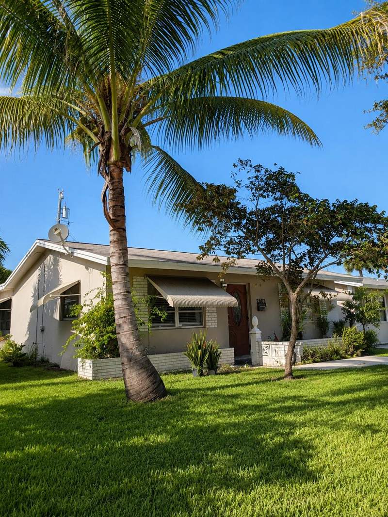 2 bedroom Single Family Residence at 2603 NW 54th Street, Tamarac Lakes North 3rd Sec, Tamarac — photo 4