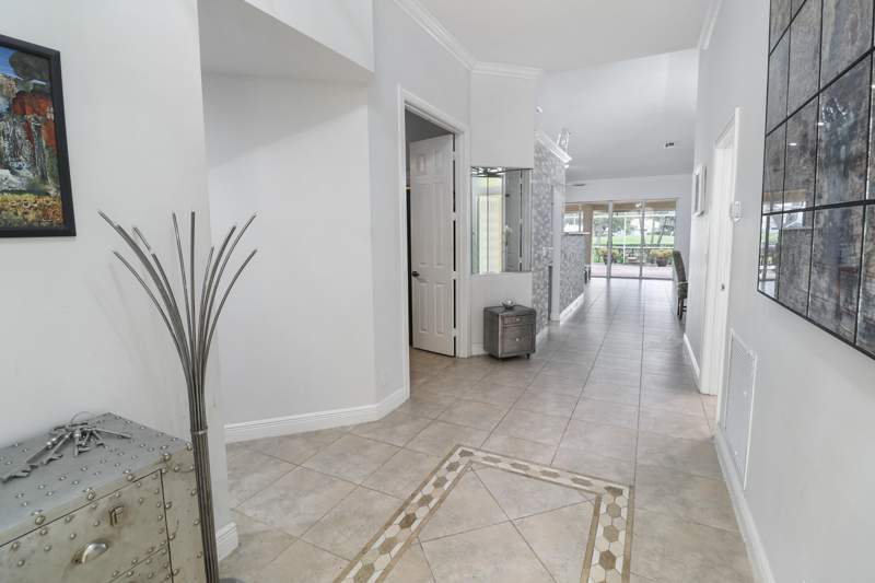 3 bedroom Single Family Residence at 5671 S Fountains Drive, Enclave At The Fountains 3, Lake Worth — photo 3