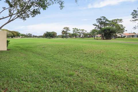 5671 S Fountains Drive, Lake Worth FL - photo 24 of 27