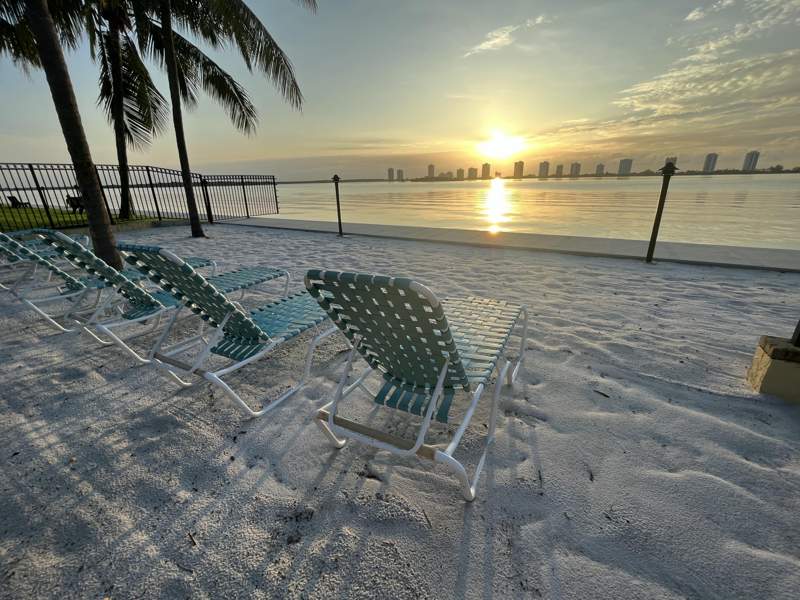 2 bedroom Condominium at 1105 Lake Shore Drive #104, Bay Reach Condo, Lake Park — photo 2