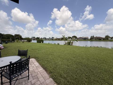 8499 Lakepoint Court, Lake Worth FL - photo 15 of 15