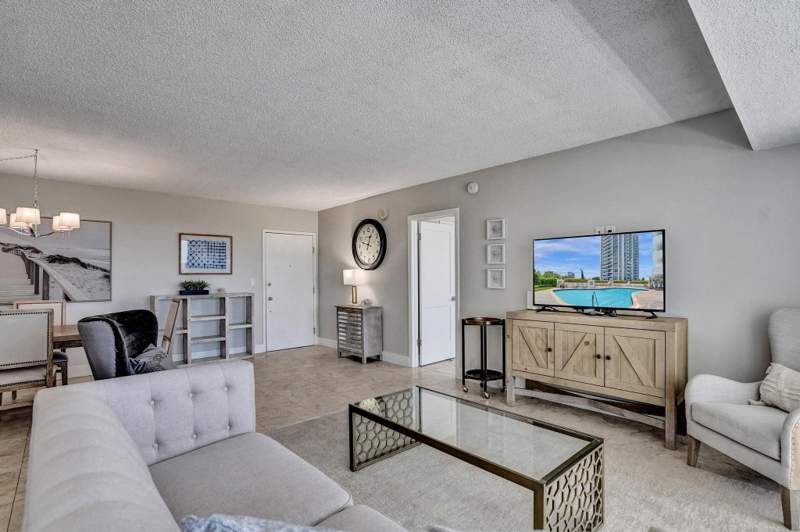 2 bedroom Condominium at 2715 N Ocean Boulevard #6C, Embassy Tower II Inc Condo, Fort Lauderdale — photo 4