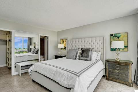 2715 N Ocean Boulevard #6C, Fort Lauderdale FL - photo 15 of 37