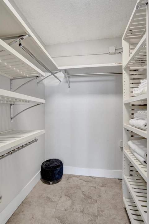 2715 N Ocean Boulevard #6C, Fort Lauderdale FL - photo 18 of 37