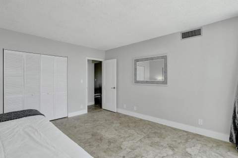 2715 N Ocean Boulevard #6C, Fort Lauderdale FL - photo 21 of 37