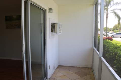 554 Mansfield, Boca Raton FL - photo 14 of 15