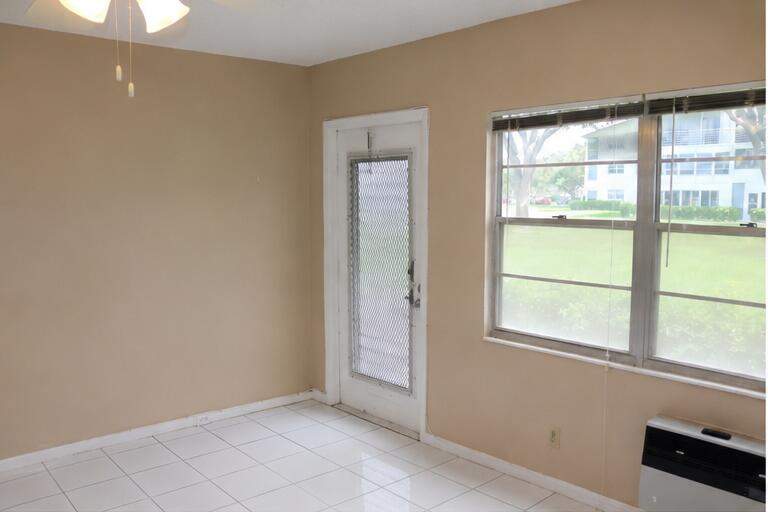 1 bedroom Condominium at 554 Mansfield, Mansfield At Century Village Condo, Boca Raton — photo 3