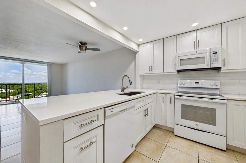 2 bedroom Condominium at 1800 N Andrews Avenue #12G, Drake Tower Condo, Fort Lauderdale — photo 3